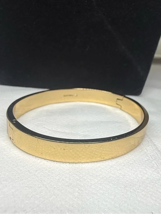 LOWSTART Coach Gold-Tone Red Glitter C Accent Bangle Bracelet w/Dustbag - Picture 10 of 16